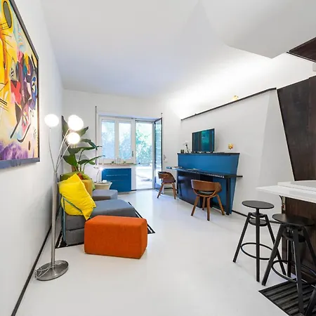 The Pool House * Sorrente