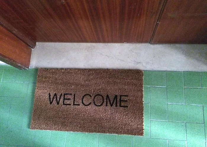 The Pool House * Sorrent