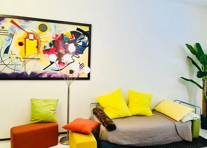 The Pool House * Sorrent