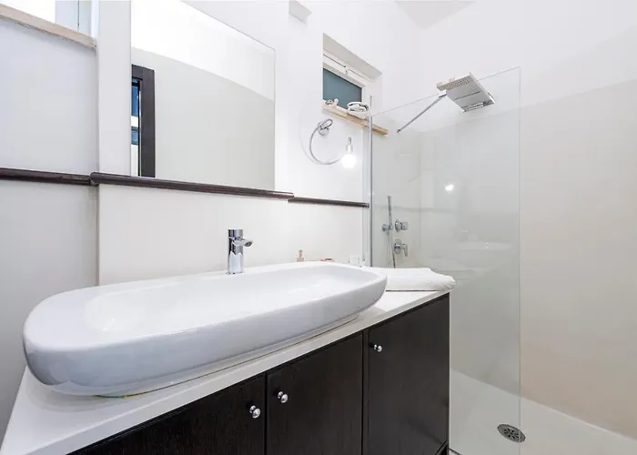 The Pool House سورينتو